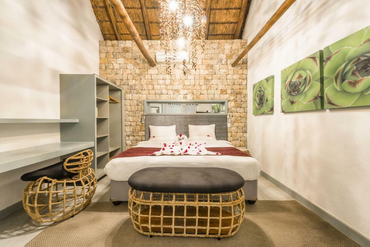 Mokuti Etosha Villa Namutoni Dış mekan fotoğraf